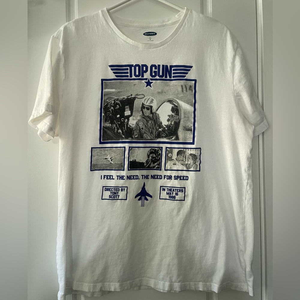 ✨ 3/$25 ✨ Old Navy Top Gun Graphic Tee